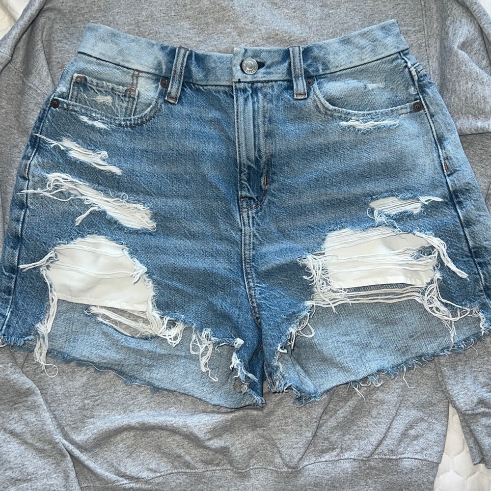 Mom shorts from AE - Size 4